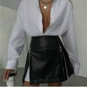 Black Faux Leather Mini Skirt with Zipper Accents